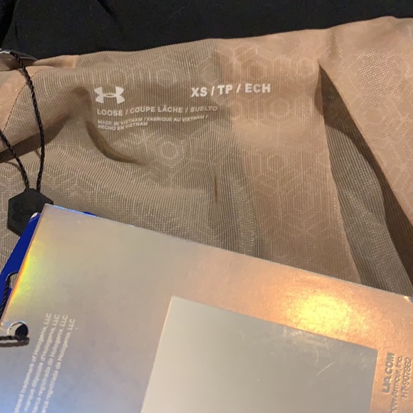 UNDER ARMOUR JACKET - Picture 4 of 9